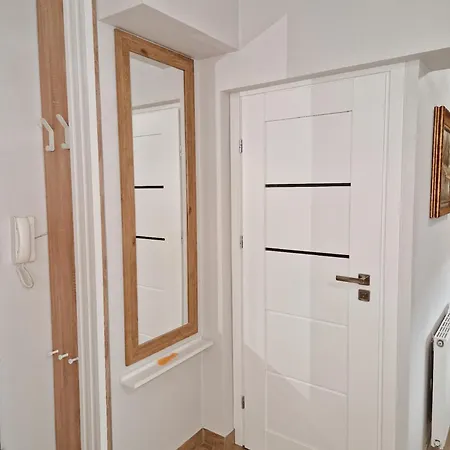 Terrace Centrum - Cozy Terrace, Free Parking, Netflix - Rail Station 850m *