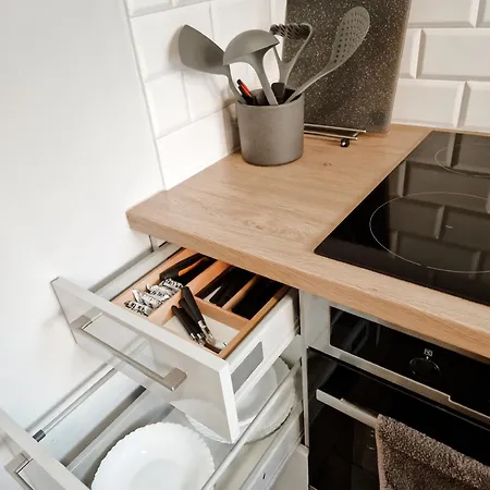 Terrace Centrum - Cozy Terrace, Free Parking, Netflix - Rail Station 850m Breslau