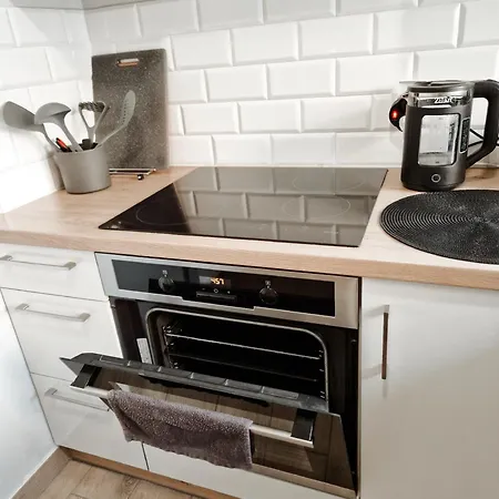 Terrace Centrum - Cozy Terrace, Free Parking, Netflix - Rail Station 850m * Breslau